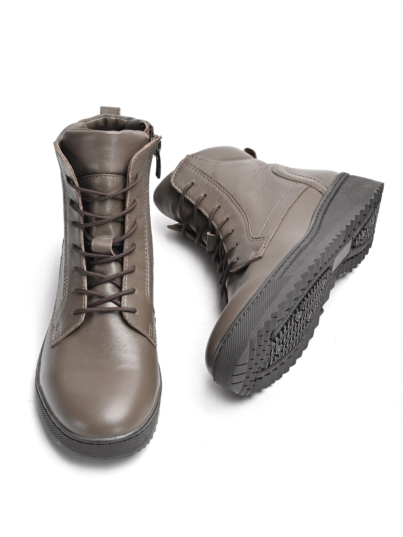 8-4423-029 Ботинки женские Ионесси