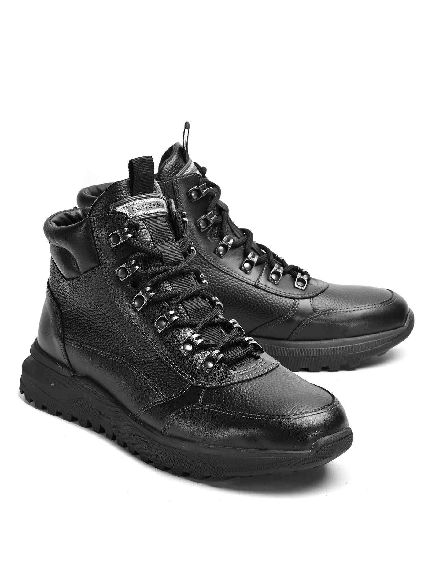 9-3997-041 Ботинки мужские Ионесси