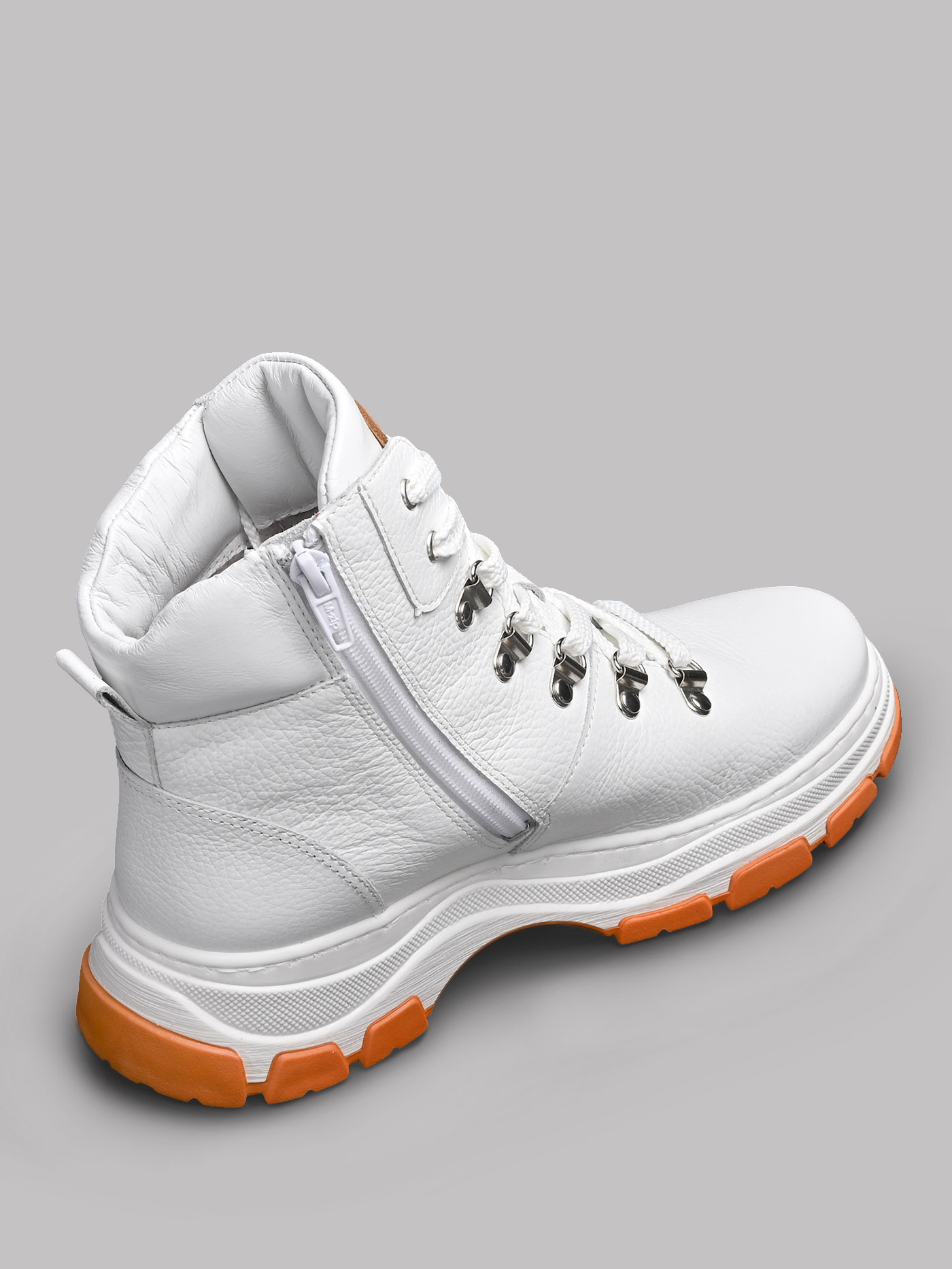 8-4409-048 Ботинки женские Ионесси