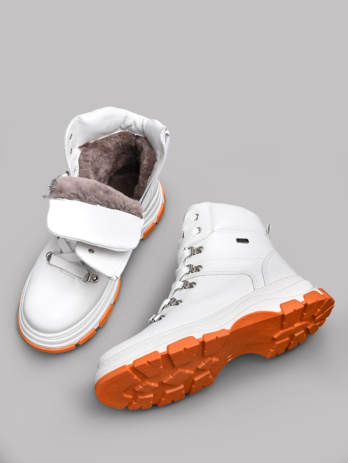 8-4409-048 Ботинки женские Ионесси